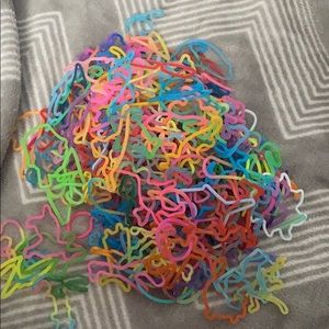 400!!!!SILLY BANDS